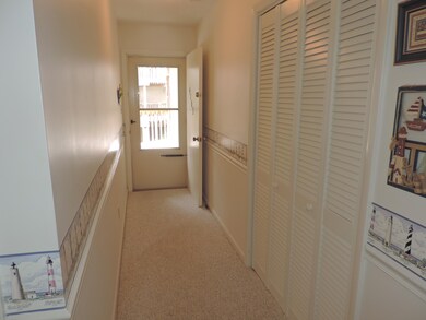Front Entrance/Hallway