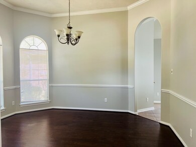 8006 Birch Canyon Dr, Houston, TX 77041 - photo 2