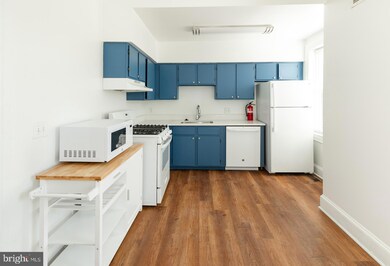 1047 Hollins St unit 2, Baltimore, MD 21223 - photo 2