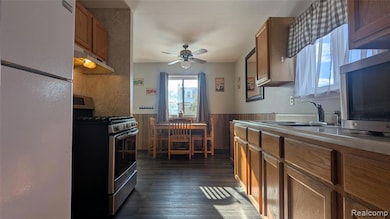 2167 Woodruff Ave, Warren, MI 48091 - photo 3