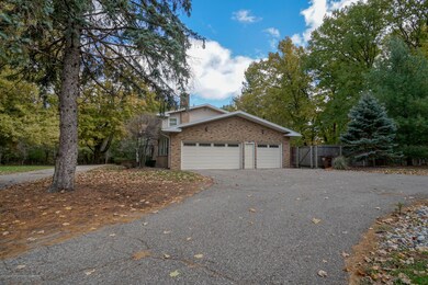 1304 Maycroft Rd, Lansing, MI 48917 - photo 6