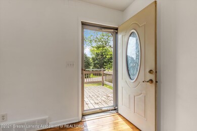 5018 Westhill Dr, Lansing, MI 48917 - photo 6