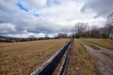 C883D215-8A30-417B-9712-D5E6959096D1