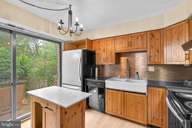 10539 Tolling Clock Way, Columbia, MD 21044 - photo 6