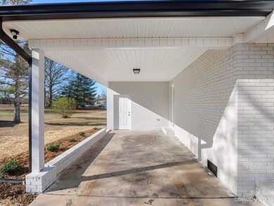 1808 Sulphur Springs Rd, Shelby, NC 28152 - photo 5