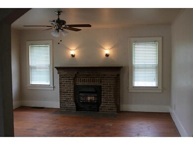 Living Room. Hardwood floors.