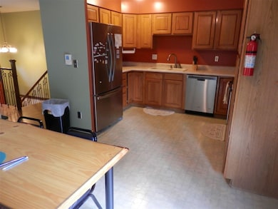 3611 W Parkview Dr, Bloomington, IN 47404 - photo 4