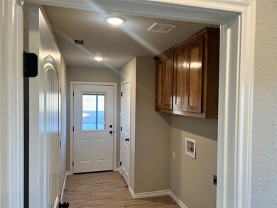 1060 Neal Rd, Azle, TX 76020 - photo 4