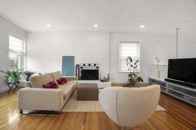 285 Tappan St, Brookline, MA 02445 - photo 5