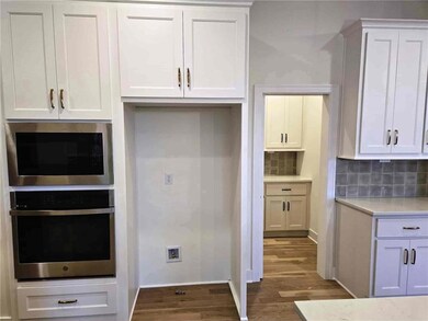 22004 W 114th Ct, Olathe, KS 66061 - photo 5