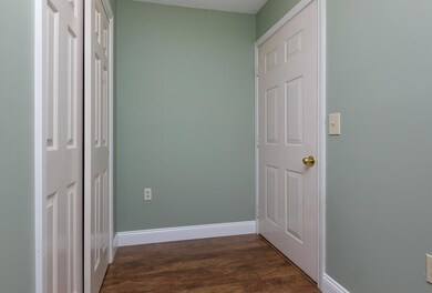 35 Somerset unit 35B, Freeport, ME 04032 - photo 3