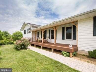 557 Misty Hill Ln, Berryville, VA 22611 - photo 2