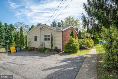 1210 Meadow View Rd, Pasadena, MD 21122 - photo 5