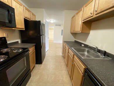 10 Sentinel Ct unit 306, Manchester, NH 03103 - photo 6