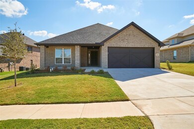 3105 Bent Trail Ct, Burleson, TX 76028 - photo 2