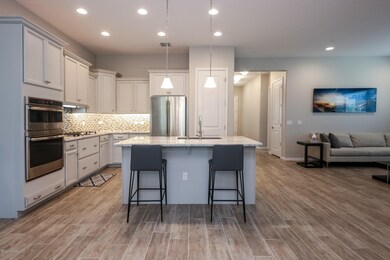 GOURMET KITCHEN