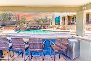 Swim Up Bar