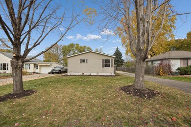 606 8th St W, Hastings, MN 55033 - photo 2