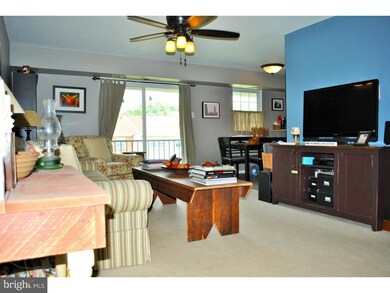 35 Kearney Dr, North Wales, PA 19454 - photo 2