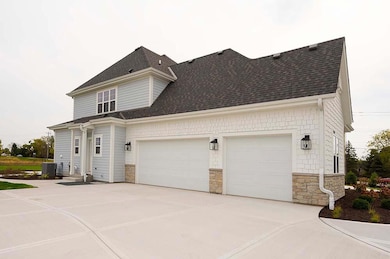 12810 Bluejay Ln, Mequon, WI 53097 - photo 2