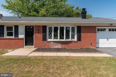 32 Amanda Ave, Leola, PA 17540 - photo 5