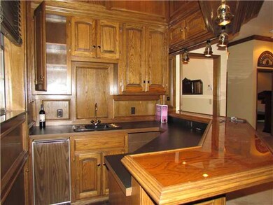 Living Room. Wet bar