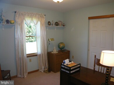 1052 Coldspring Rd, Fayetteville, PA 17222 - photo 6