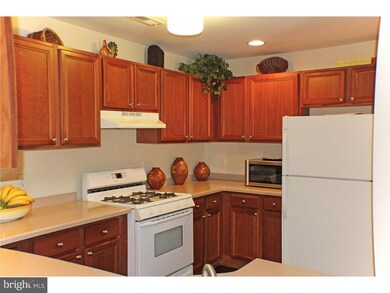 201 Lawrence Ln unit 201, Riverside, NJ 08075 - photo 7