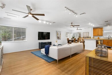 102 Bay Plaza, Treasure Island, FL 33706 - photo 5