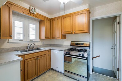 2222harwitch_kitchen01-copy