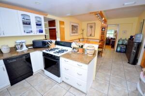 5617 Cinnamon Dr, West Palm Beach, FL 33415 - photo 3