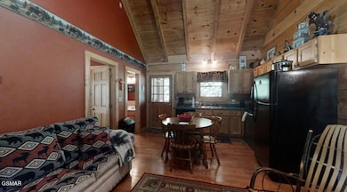 Karens cabin living and dining