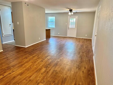 1508 Patricia Dr, Gainesville, TX 76240 - photo 4