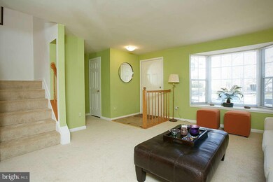 13811 Fount Beattie Ct, Centreville, VA 20121 - photo 3