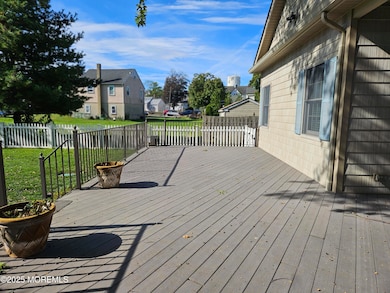 90 Saint Peters Place, Keyport, NJ 07735 - photo 6