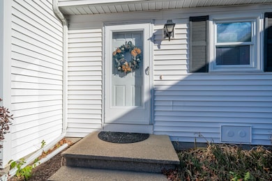 50 Edward J Roy Dr unit 10, Manchester, NH 03104 - photo 3