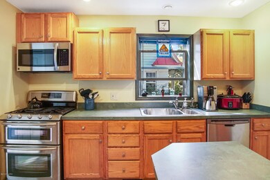 20 W 13th St Holland-6