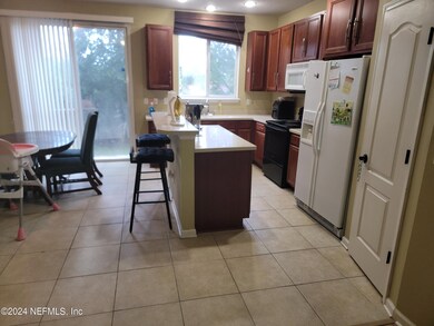 2398 Sunset Bluff Dr, Jacksonville, FL 32216 - photo 4