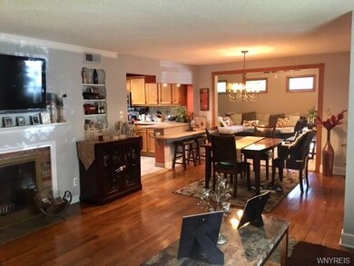 Opening Family, Dining & Kitchen