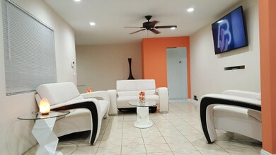 2152 family room 2