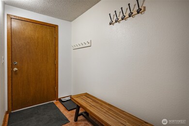 10500 Mt Baker Hwy unit 815, Deming, WA 98244 - photo 3