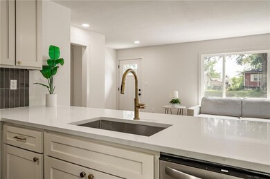 11124 W 70th St, Shawnee, KS 66203 - photo 7