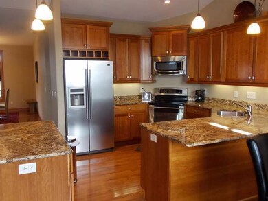 4501 Boulder Ridge Rd, Bismarck, ND 58503 - photo 4