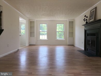 9119 Satyr Hill Rd, Parkville, MD 21234 - photo 6