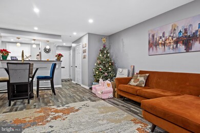 202 Berkley Ct, Camden, NJ 08103 - photo 4