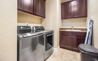 130 Clematis St, Vacaville, CA 95687 - photo 4