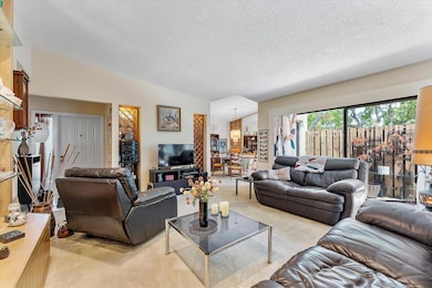 11 Meadows Dr unit 1A, Boynton Beach, FL 33436 - photo 3