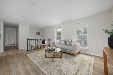 3027 Kilcullen Dr, Columbus, OH 43221 - photo 5