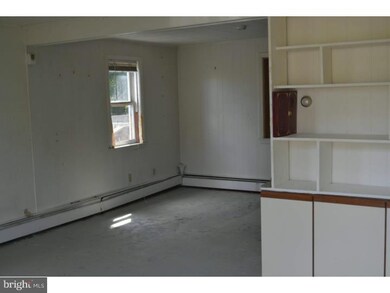 4210 Chestnut Hill Rd, Center Valley, PA 18034 - photo 4