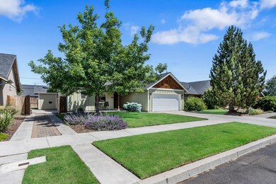20589 Dylan Loop, Bend, OR 97702 - photo 2